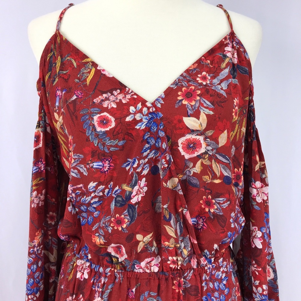 Red Floral Cold Shoulder V-Neck Romper - Picture 6 of 8